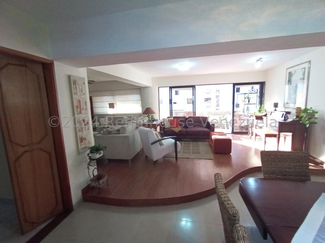 24-18560  Apartamento en Venta La Trigaleña Valencia