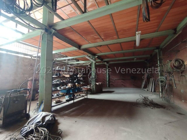 25-97 Local Comercial en Venta en San Joaquin Carabobo