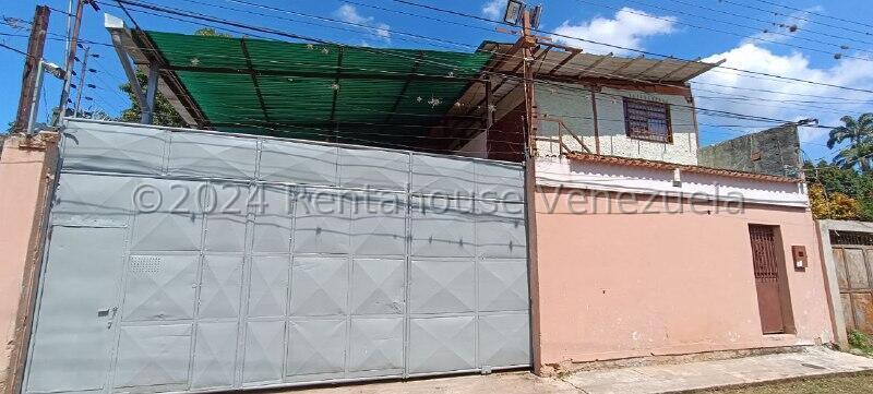 25-1557 Vende Galpon, con dos anexos completos con su cocina y baño Santa Ana Naguanagua