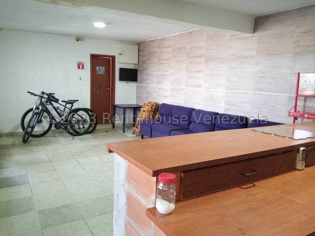 25-1115  Galpon en Venta con sala de exhibicion y oficina Los Jarales San Diego