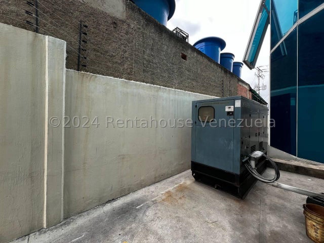 APARTAMENTO EN VENTA URBANIZACION EL BOSQUE MARACAY ESTADO ARAGUA MLS 24-28187. EJGP