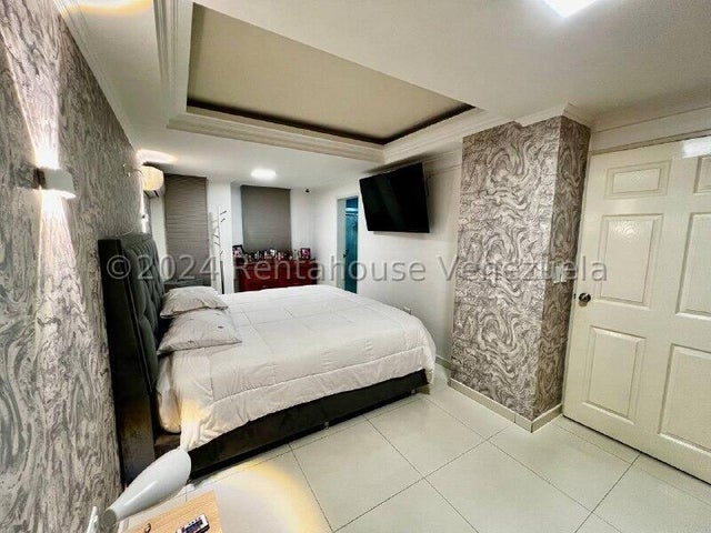 APARTAMENTO EN VENTA URBANIZACION EL BOSQUE MARACAY ESTADO ARAGUA MLS 24-28187. EJGP