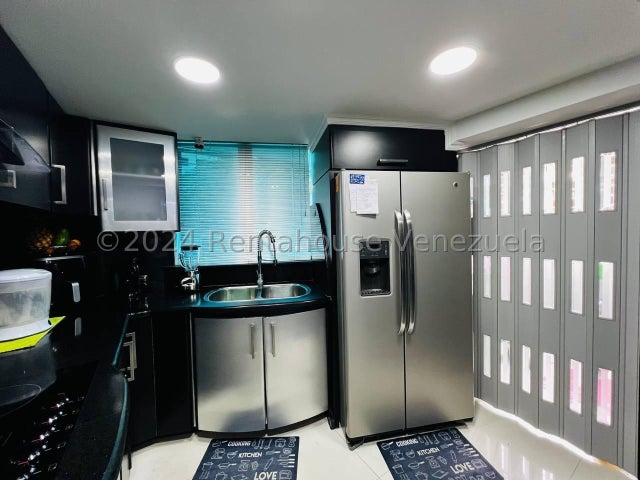 APARTAMENTO EN VENTA URBANIZACION EL BOSQUE MARACAY ESTADO ARAGUA MLS 24-28187. EJGP
