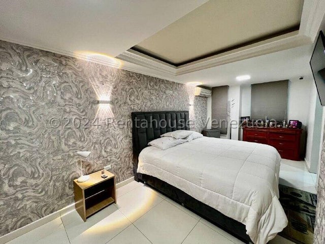 APARTAMENTO EN VENTA URBANIZACION EL BOSQUE MARACAY ESTADO ARAGUA MLS 24-28187. EJGP