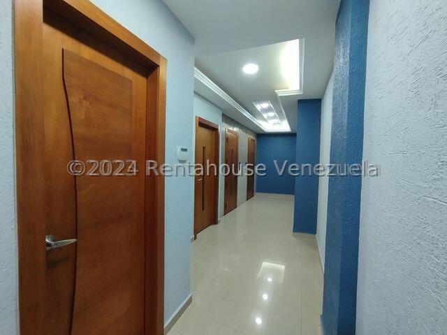 Exclusivo Penthouse en venta ubicado en la Trigaleña Valencia Carabobo Venezuela 25-1689