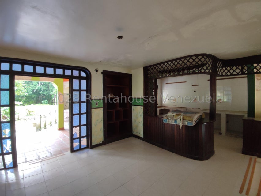Terreno y Casa tipo Campreste en venta ubicada en la Entrada de Naguanagua Carabobo Cod 25-5197