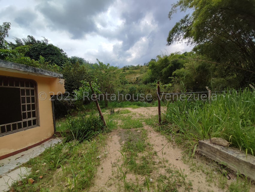 Terreno y Casa tipo Campreste en venta ubicada en la Entrada de Naguanagua Carabobo Cod 25-5197