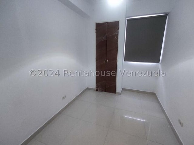 25-4670 Apartamento en Alquiler PB en La Granja Naguanagua