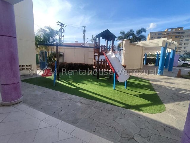 25-4670 Apartamento en Alquiler PB en La Granja Naguanagua