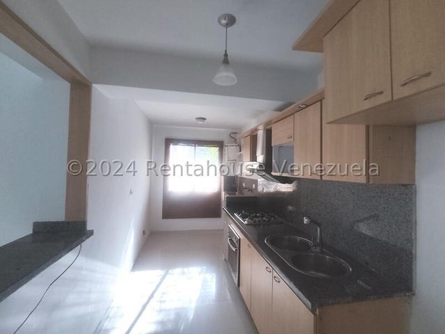 25-4670 Apartamento en Alquiler PB en La Granja Naguanagua