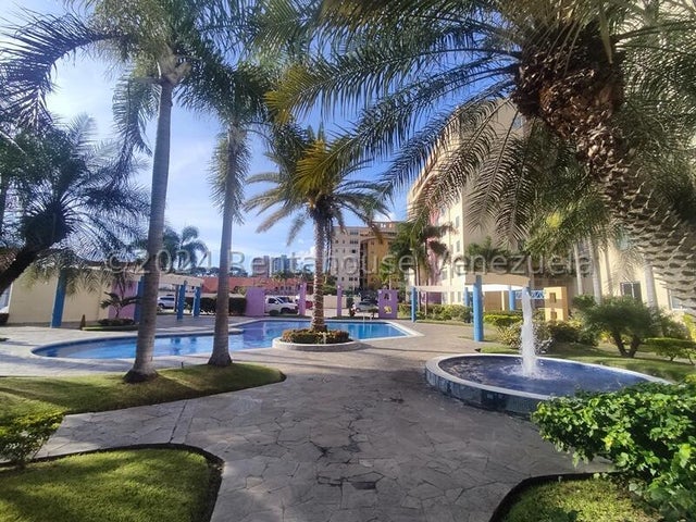 25-4670 Apartamento en Alquiler PB en La Granja Naguanagua