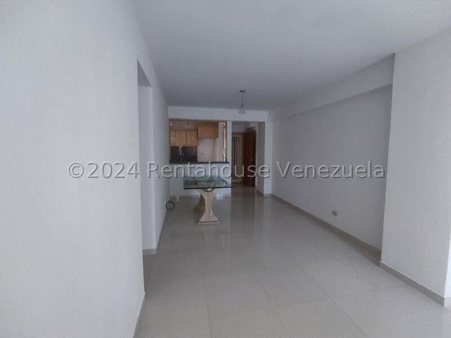 25-4670 Apartamento en Alquiler PB en La Granja Naguanagua