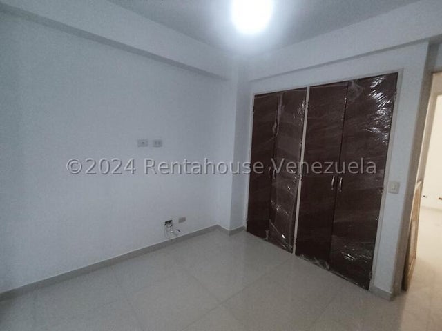 25-4670 Apartamento en Alquiler PB en La Granja Naguanagua