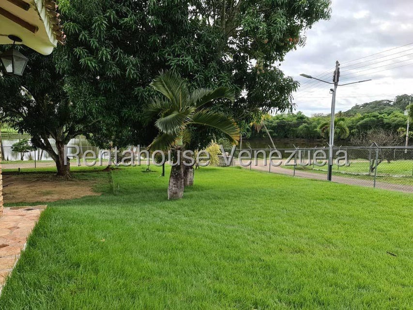Espectacular Casa Campestre en venta ubicada en la Hacienda Los Aguacate Municipio Libertador Carabobo Venezuela cod 25-6817