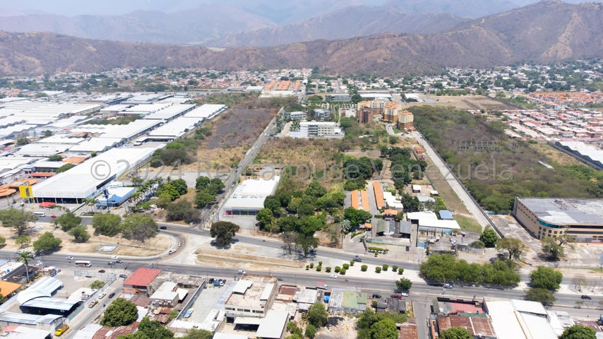 TERRENO EN VENTA AVENIDA INTERCOMUNAL  TURMERO- MARACAY ESTADO ARAGUA MLS   24-21311. EJGP