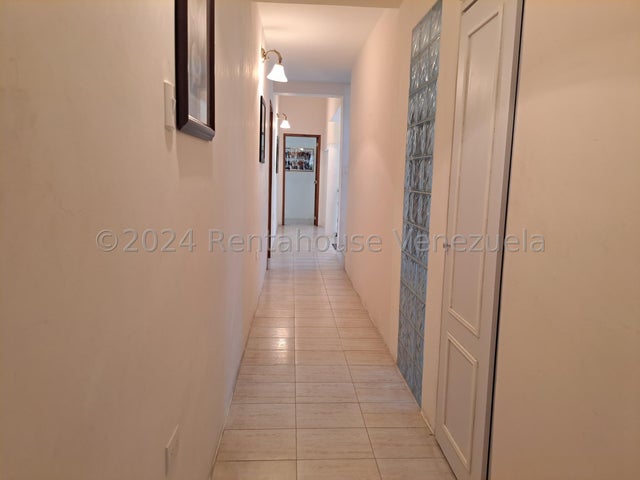 Casa en venta en Altos de Guataparo Valencia Carabobo 2421543  P