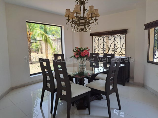 Casa en venta en Altos de Guataparo Valencia Carabobo 2421543  P