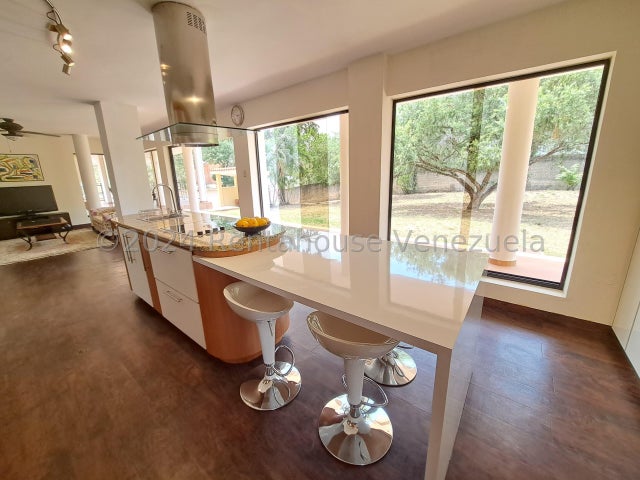 Casa en venta en Altos de Guataparo Valencia Carabobo 2421543  P