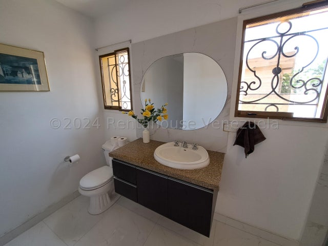 Casa en venta en Altos de Guataparo Valencia Carabobo 2421543  P