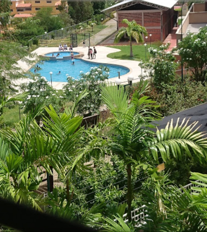 VENDO ELEGANTE PENTHOUSE EN GUATIRE
