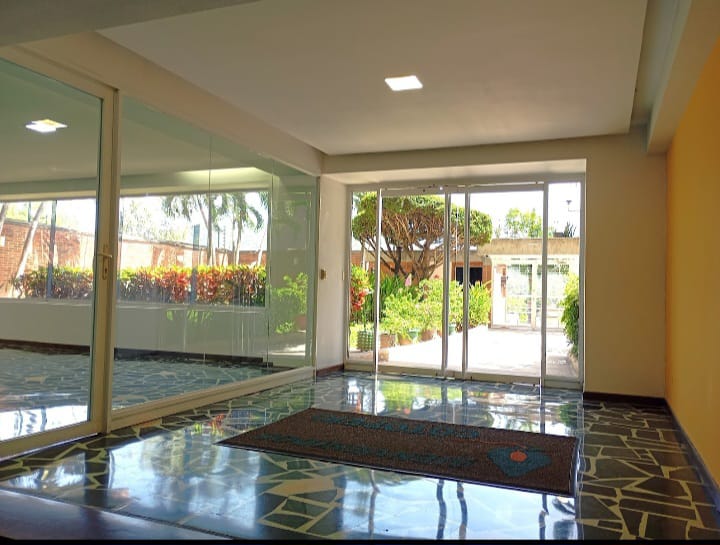 VENDO LUJOSO PH  DUPLEX EN GUATIRE