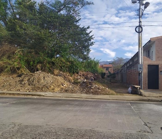 25-4462  Lote de terreno Vta 1750 mts Urb Manantial Naguanagua