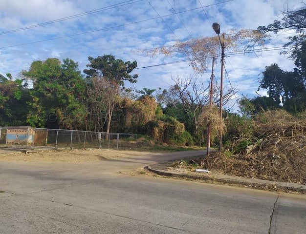 25-4462  Lote de terreno Vta 1750 mts Urb Manantial Naguanagua