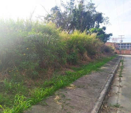 25-4462  Lote de terreno Vta 1750 mts Urb Manantial Naguanagua