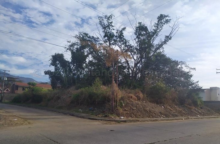 25-4462  Lote de terreno Vta 1750 mts Urb Manantial Naguanagua
