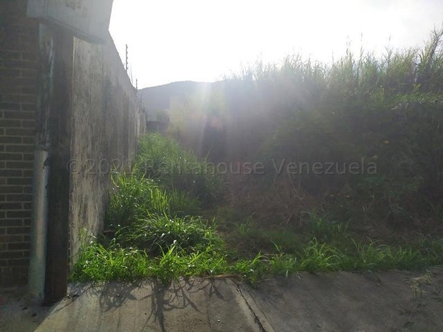 25-4462  Lote de terreno Vta 1750 mts Urb Manantial Naguanagua