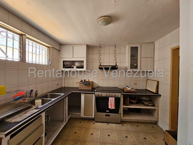 CASA EN VENTA URBANIZACIÓN SAN JACINTO MARACAY ESTADO ARAGUA MLS 25-10948. EJGP