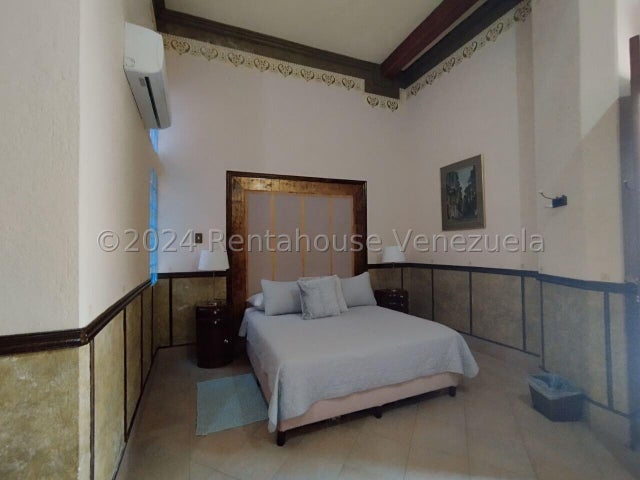 Posada Totalmente Amoblada, Equipada y Operativa en Venta Zona Colonial El Malecon Puerto Cabello