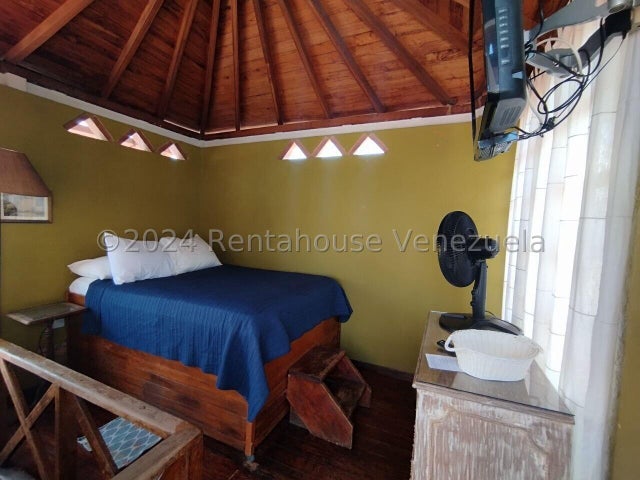 Posada Totalmente Amoblada, Equipada y Operativa en Venta Zona Colonial El Malecon Puerto Cabello