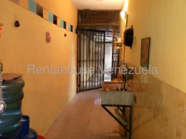 25-16832 Casa en Venta en Los Caobos Valencia