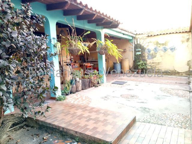 25-16832 Casa en Venta en Los Caobos Valencia