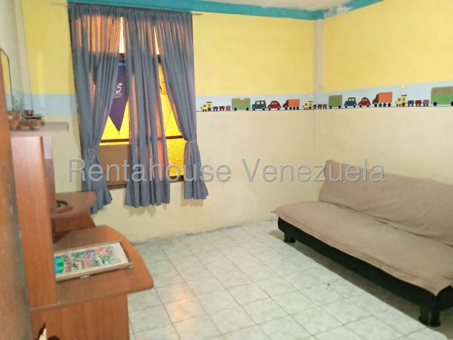 25-16832 Casa en Venta en Los Caobos Valencia