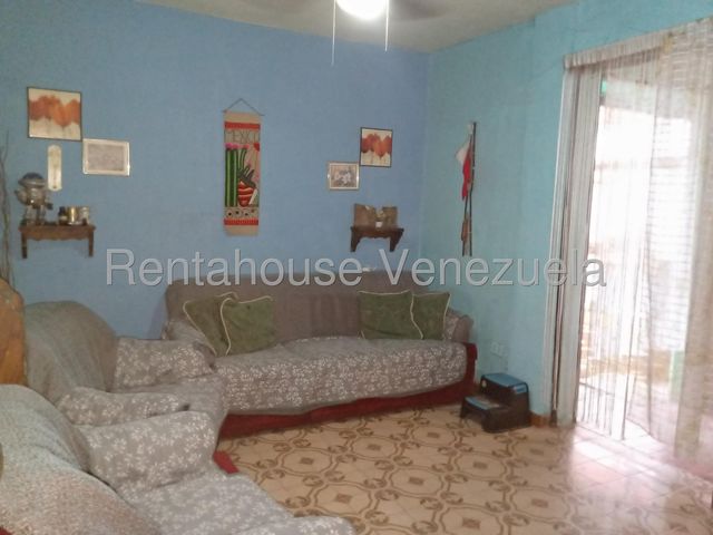 25-16832 Casa en Venta en Los Caobos Valencia
