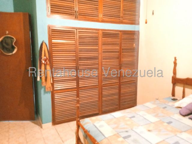 25-16832 Casa en Venta en Los Caobos Valencia