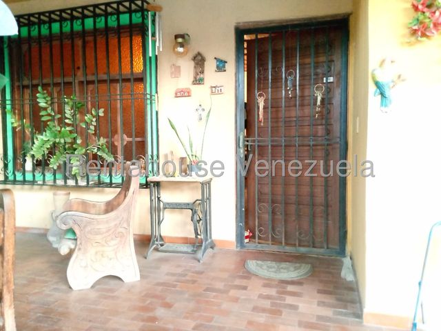 25-16832 Casa en Venta en Los Caobos Valencia