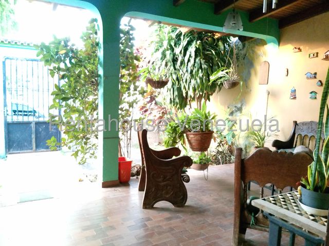 25-16832 Casa en Venta en Los Caobos Valencia