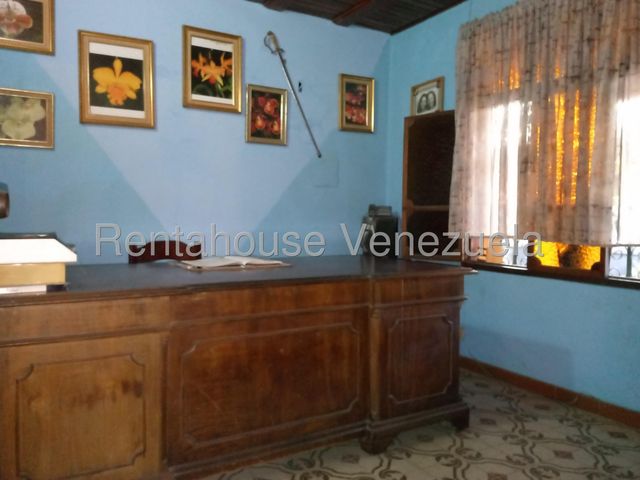 25-16832 Casa en Venta en Los Caobos Valencia
