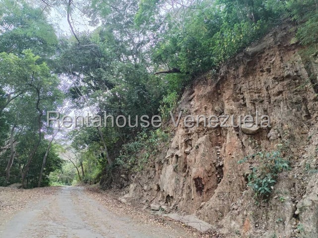 25-12828 Terreno en Venta de 1062,72m con ubicación estratégica