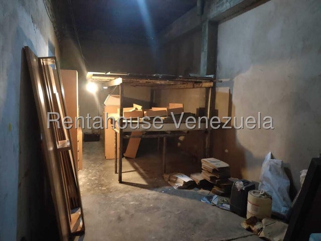 25-10280 Galpon Deposito de 1.170 m2 en Venta en san blas Valencia