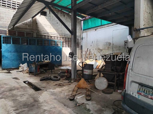 25-10280 Galpon Deposito de 1.170 m2 en Venta en san blas Valencia