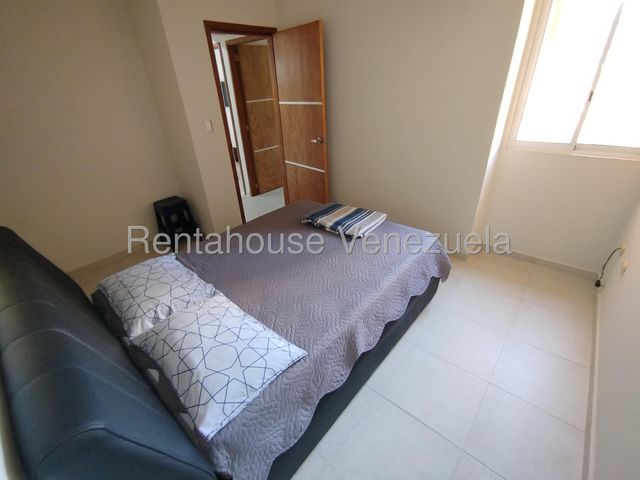 26-6589 Apatamento Amoblado en Venta en Las Chimeneas