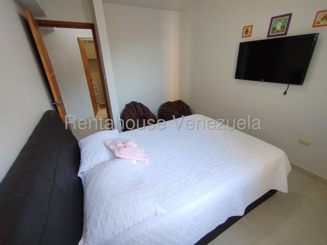 26-6589 Apatamento Amoblado en Venta en Las Chimeneas