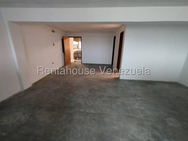 26-6589 Apatamento Amoblado en Venta en Las Chimeneas