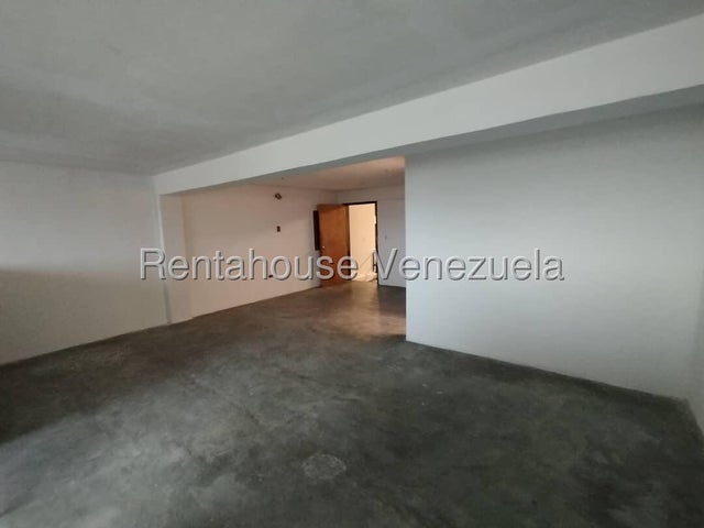 26-6589 Apatamento Amoblado en Venta en Las Chimeneas