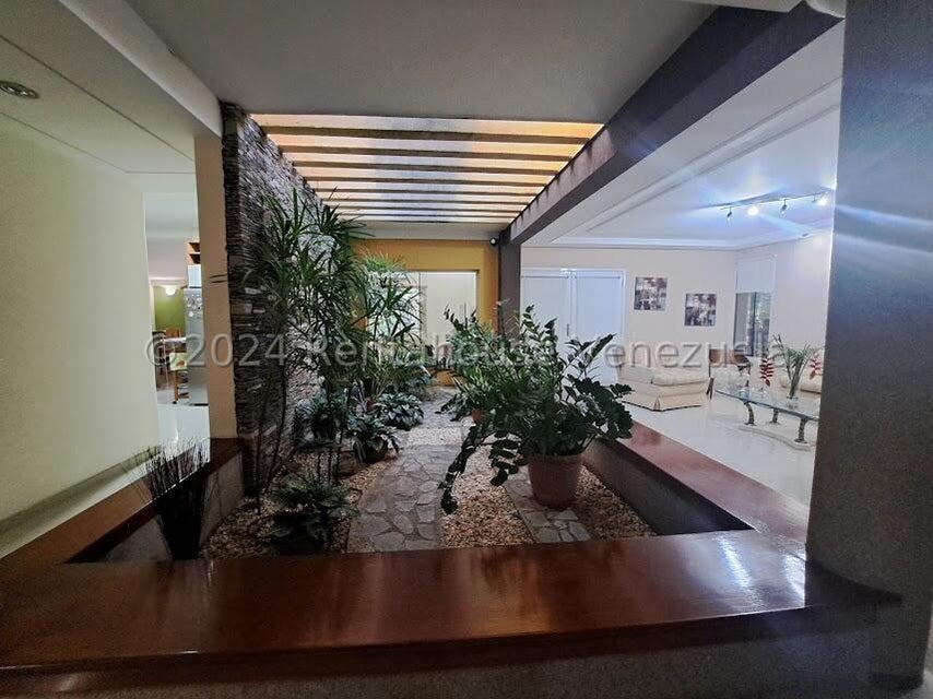 Casa en venta en San Diego Urb. Las  Mercedes carabobo Desiree Castillo Rentahouse 25-1819