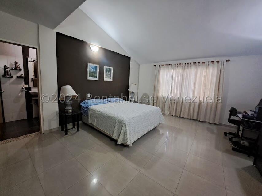 Casa en venta en San Diego Urb. Las  Mercedes carabobo Desiree Castillo Rentahouse 25-1819